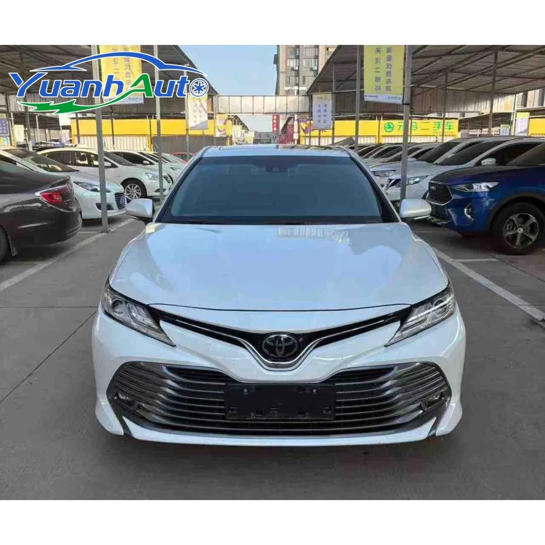 2019 Toyota Camry Luxury Petrol Sedan — source image 9