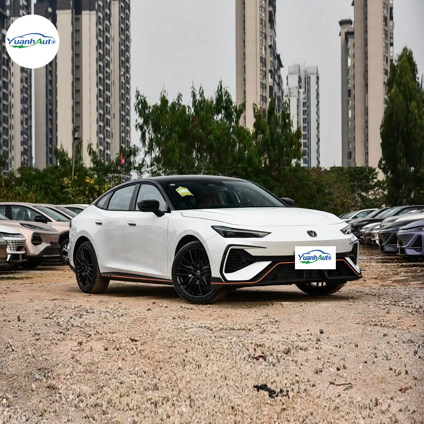 Changan UNI-V vehicle photo 3