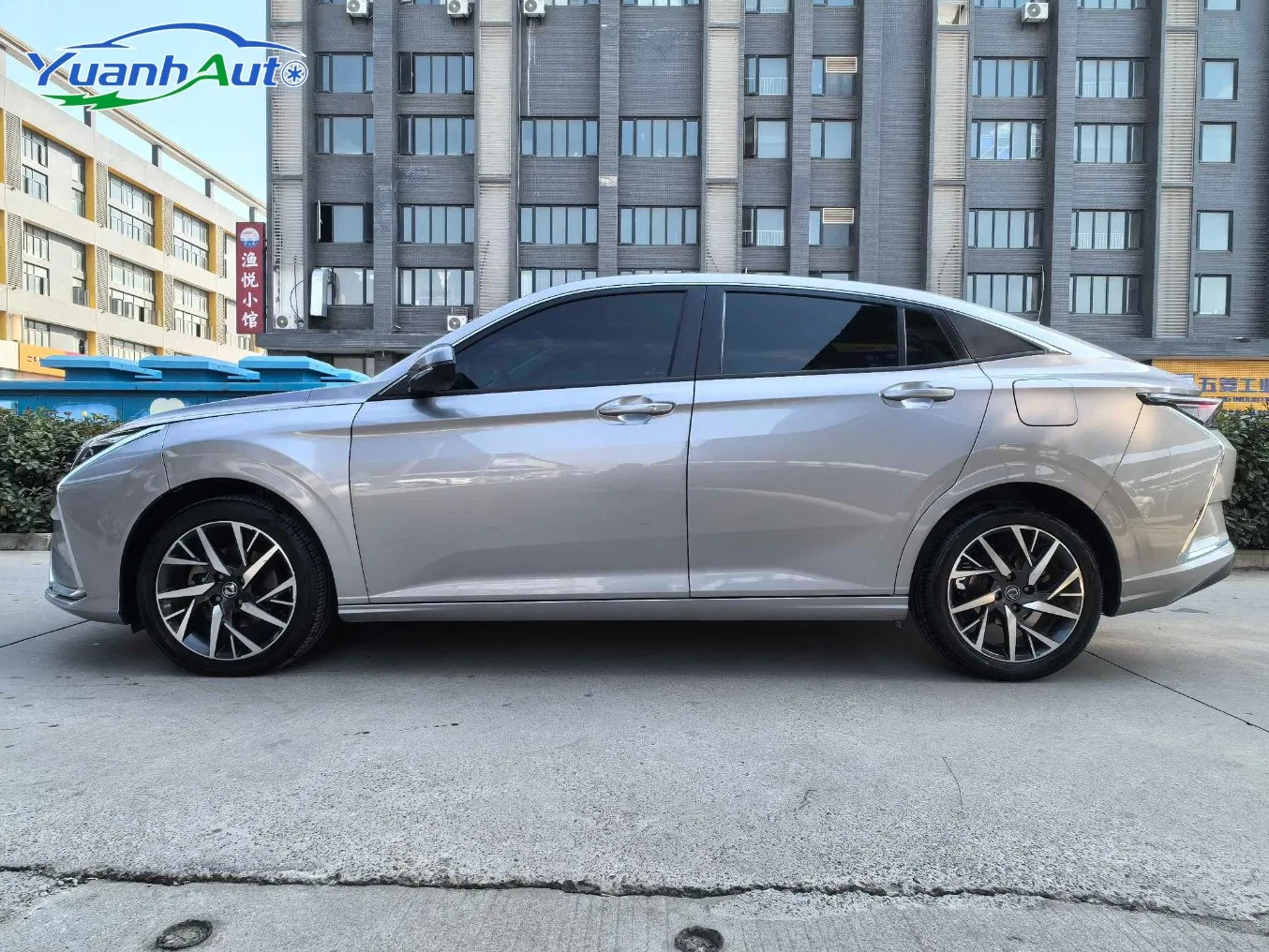 2020 Dongfeng AEOLUS vehicle photo 6