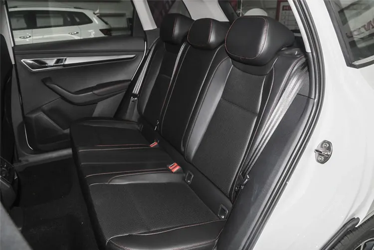2025 Skoda Komic Petrol SUV — source image 11