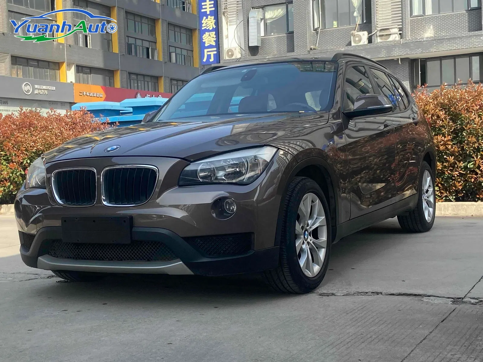 2013 BMW X1 Petrol SUV — source image 11