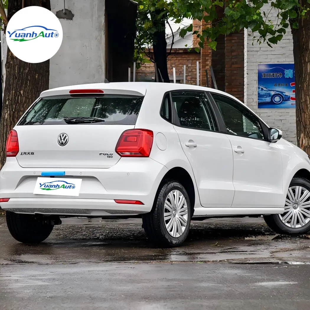 2013 VW Polo vehicle photo 7