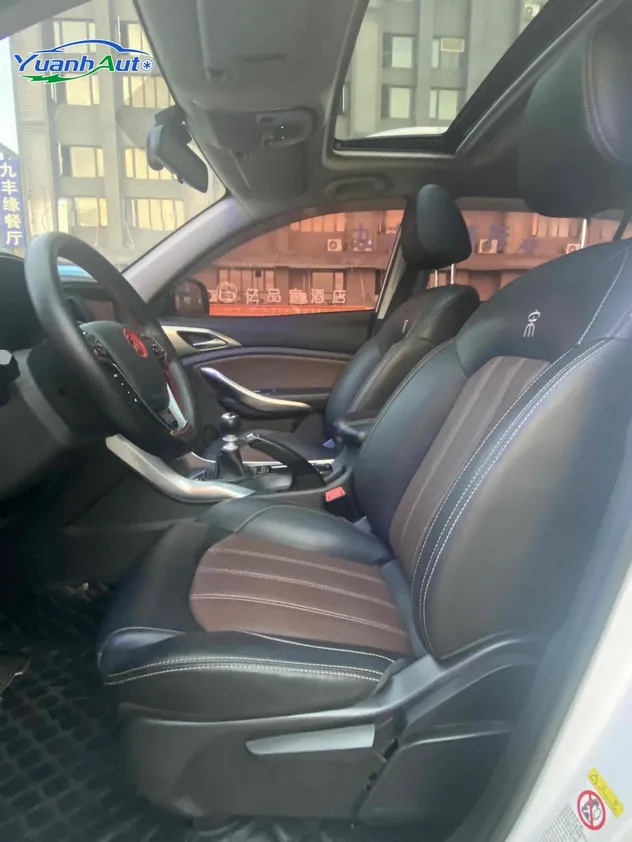 2017 BYD Song Electric SUV — source image 20