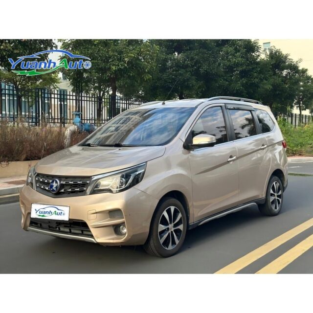2017 Changan Venucia Chery M50V vehicle photo 1