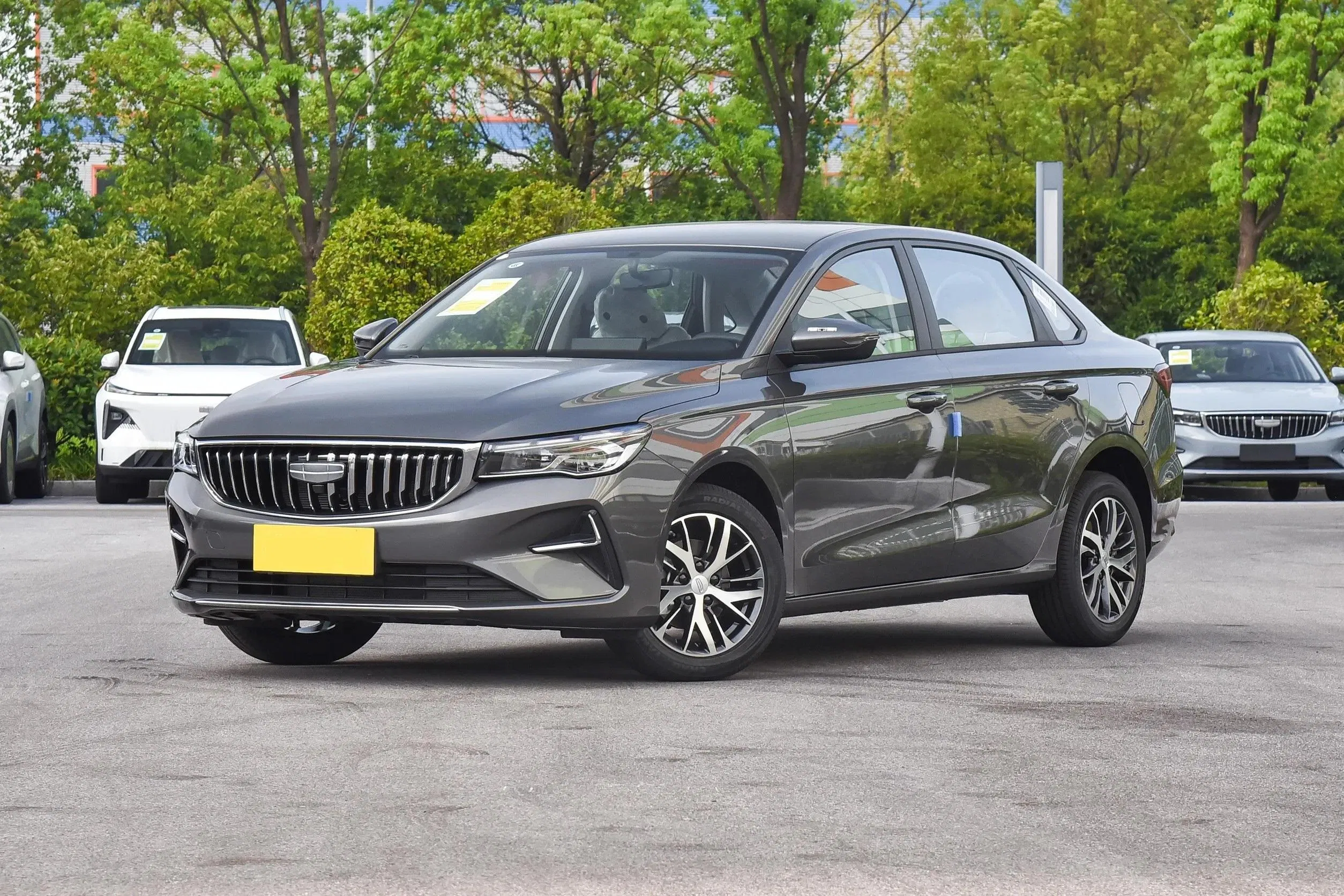 2024 Geely Emgrand vehicle photo 3