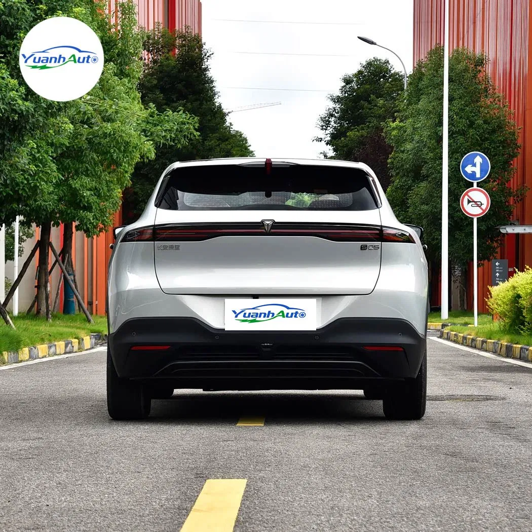 Changan S05 vehicle photo 6
