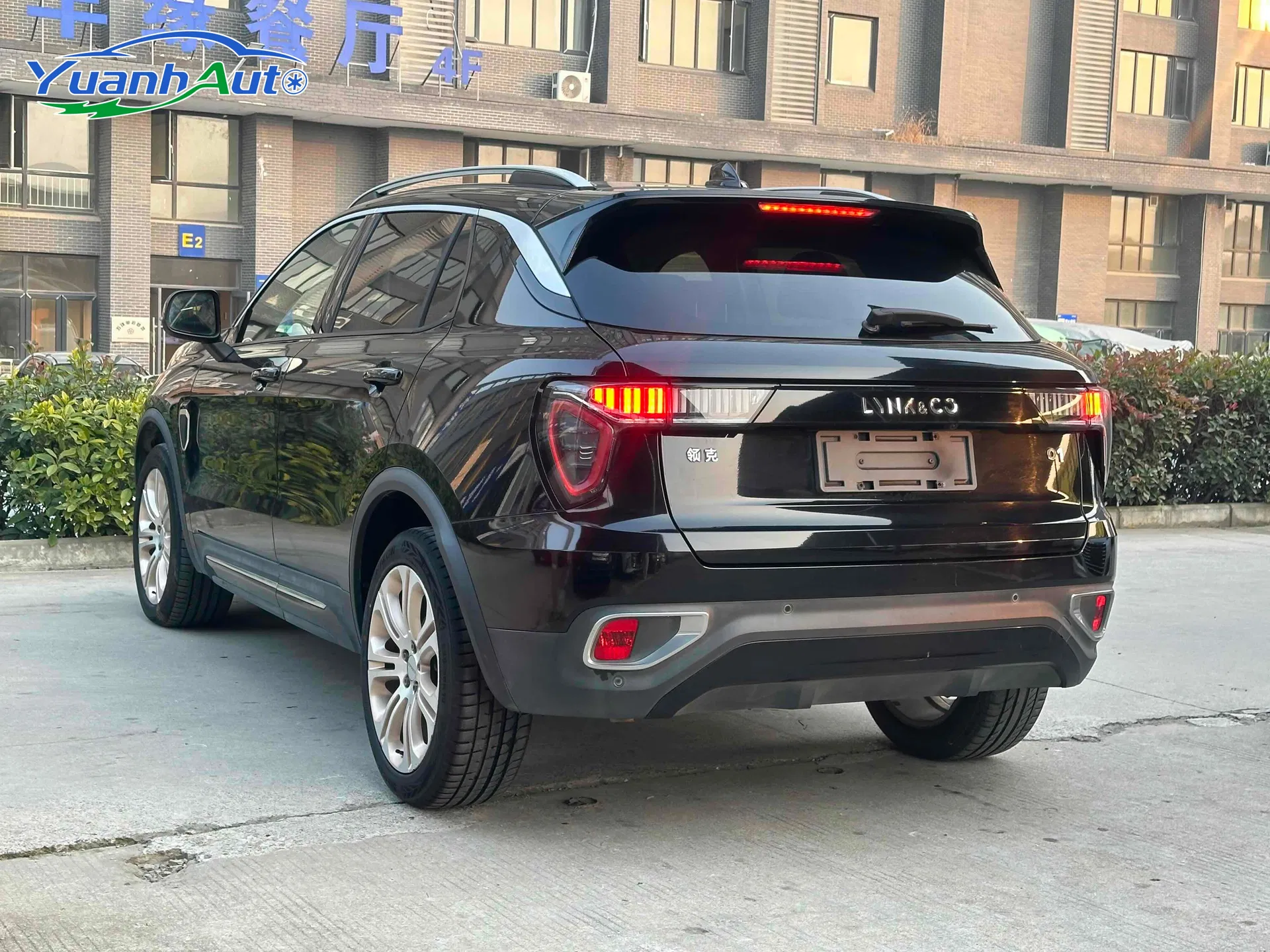 2021 Lynk & Co 01 2.0T Petrol SUV — source image 15