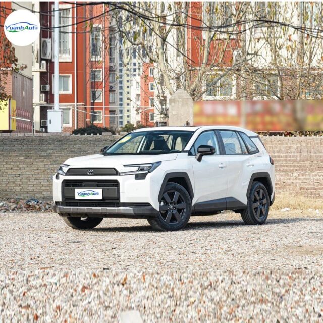 Toyota Rav4 vehicle photo 1