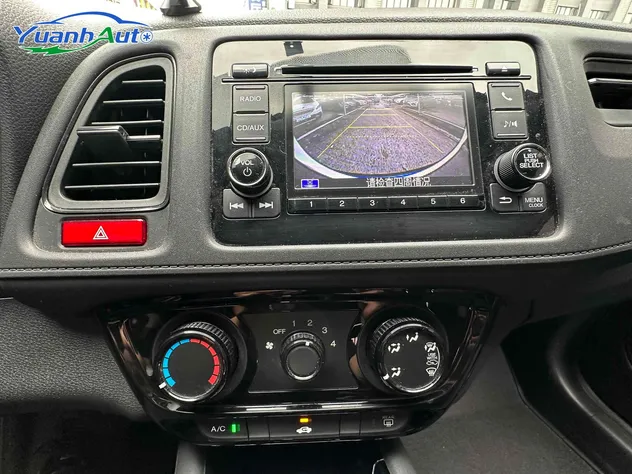 2015 Honda Vezel Petrol SUV — source image 17