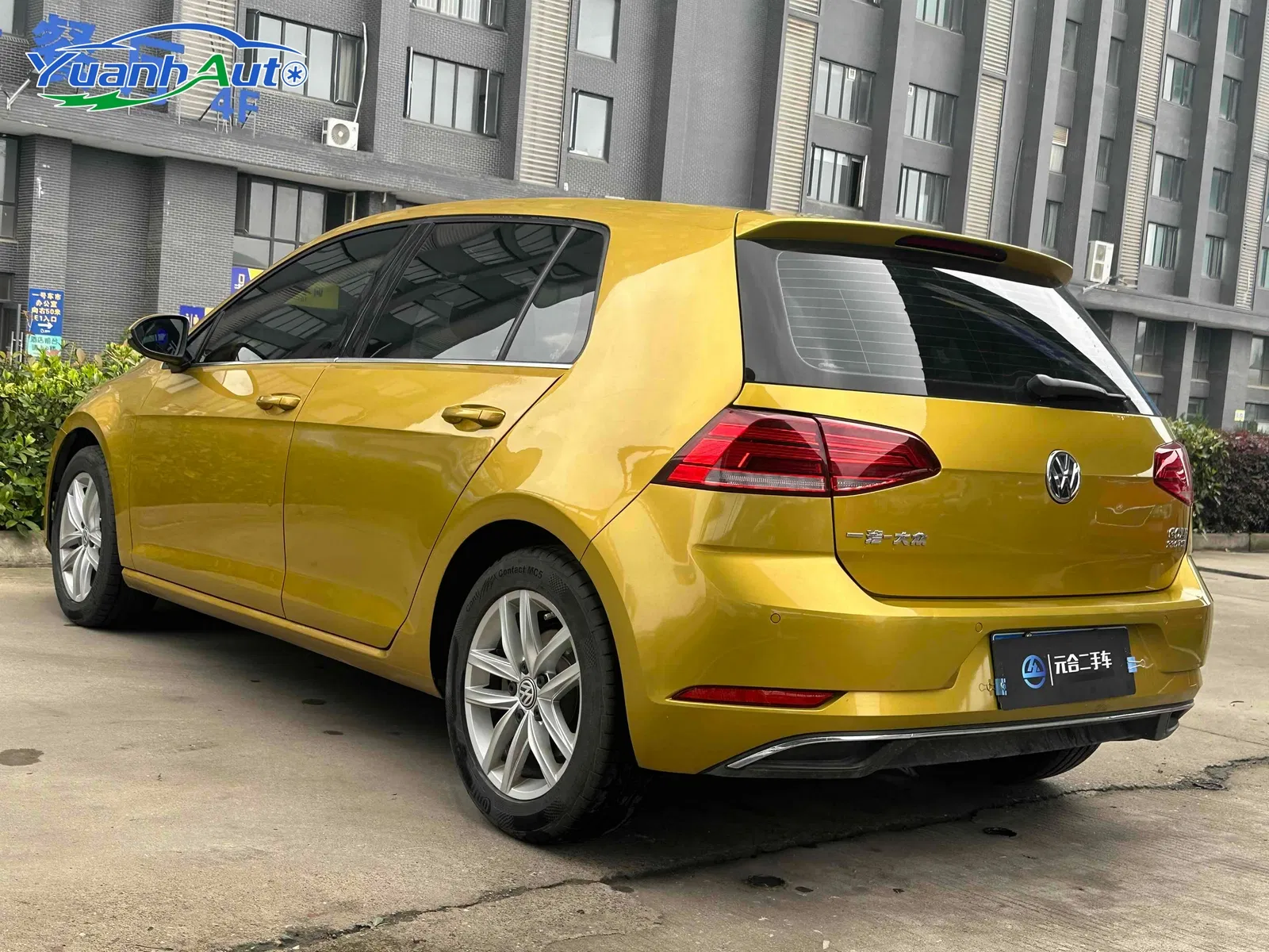2018 Volkswagen Golf Petrol Hatchback — source image 13