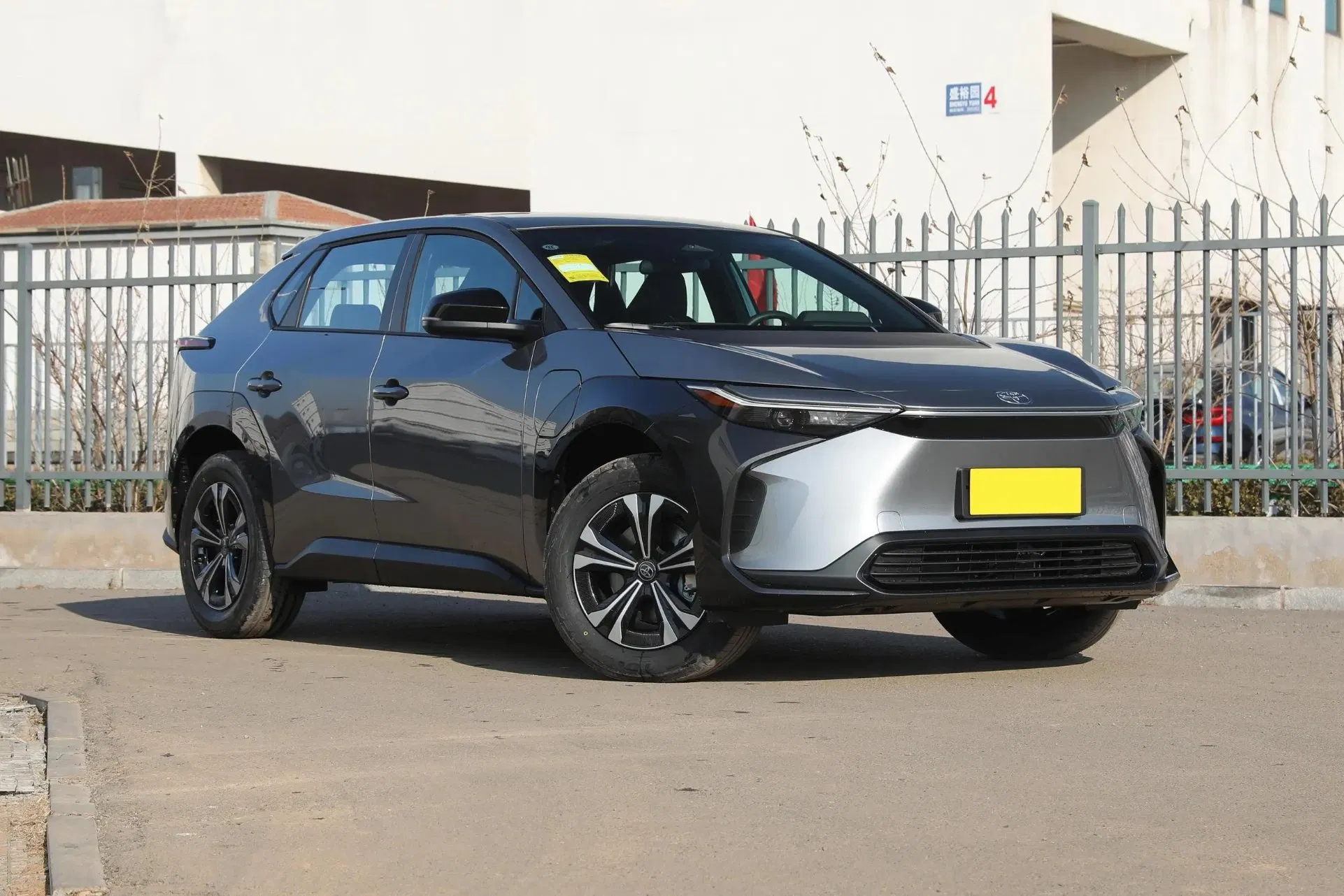 2024 Toyota BZ4X vehicle photo 5