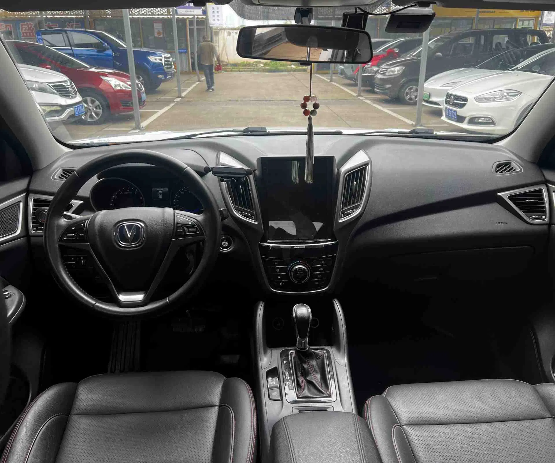 2016 Changan CS75 Petrol SUV — source image 5