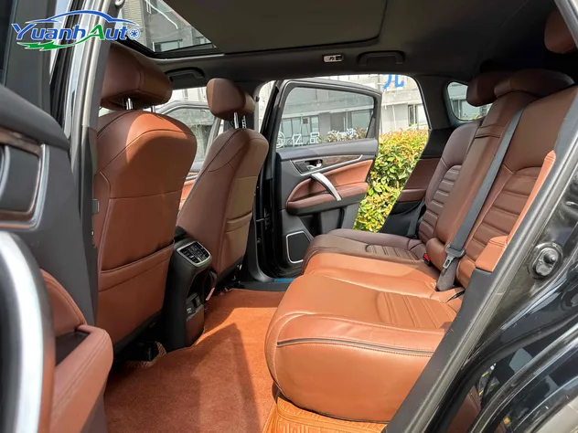 2017 Honda UR-V Petrol SUV — source image 14