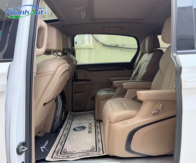 2023 Buick GL8 Petrol MPV — source image 16