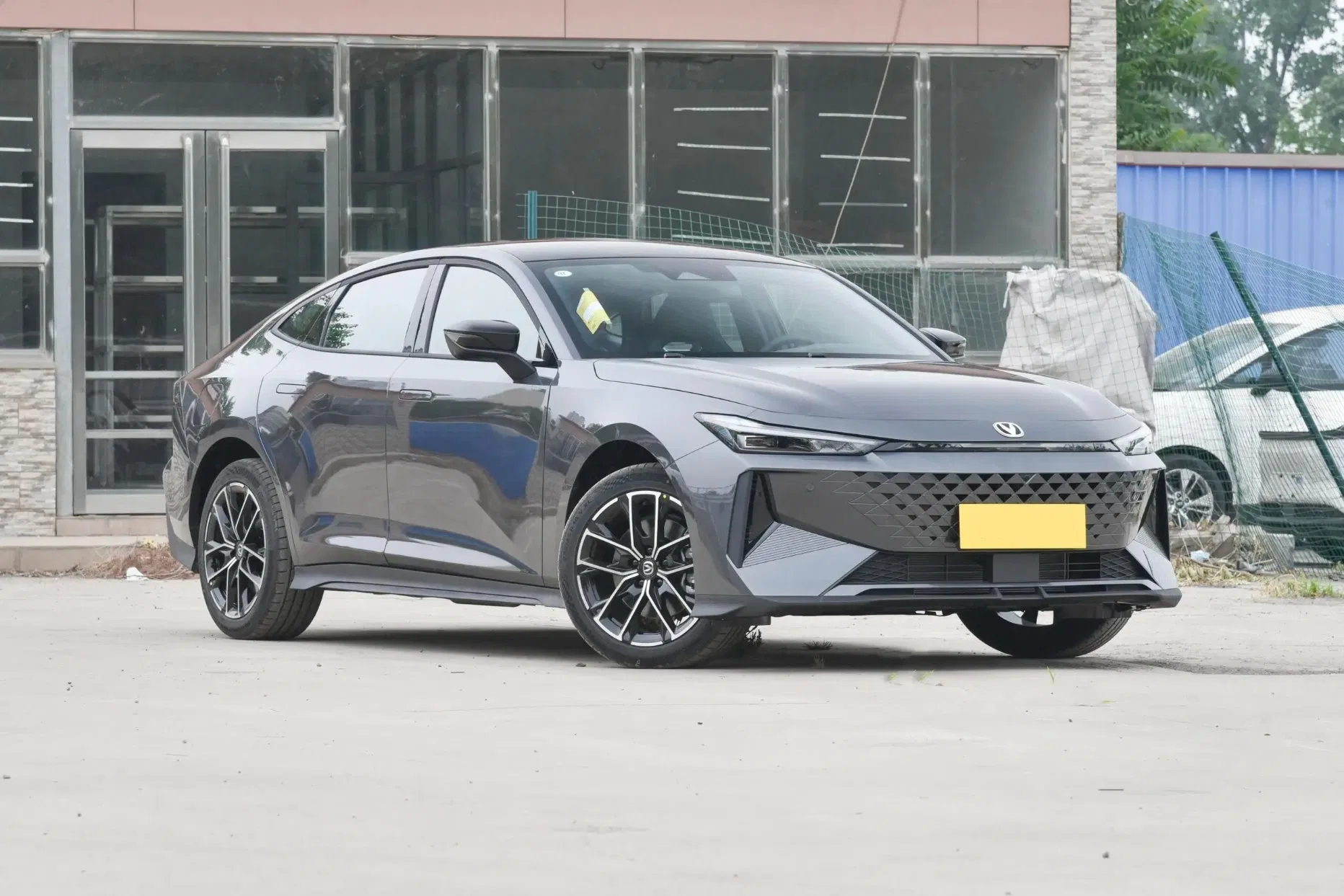Changan Uni-v vehicle photo 7