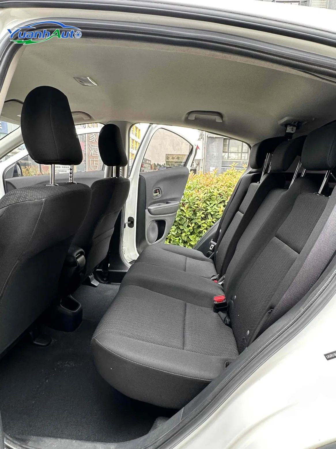 2015 Honda Vezel vehicle photo 5