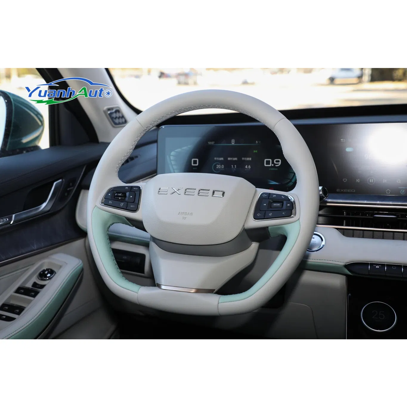 Exeed LX 2.0T Petrol SUV — source image 12