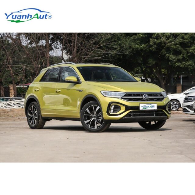 T-ROC vehicle photo 1