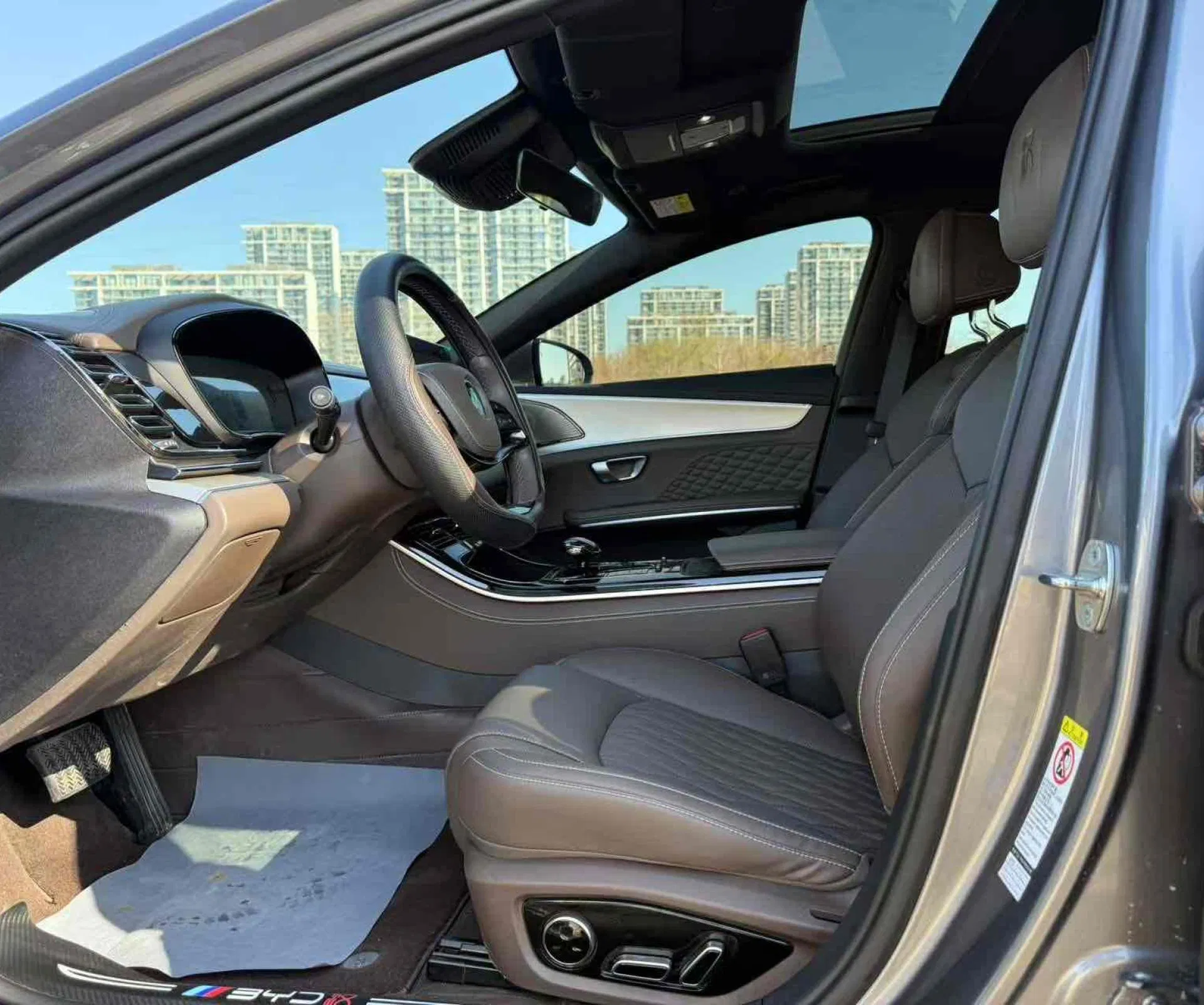 2024 BYD Han Hybrid Sedan — source image 16