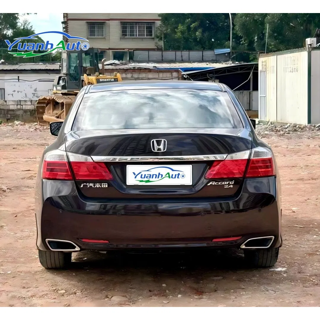 2015 Honda Accord Petrol Sedan — source image 12