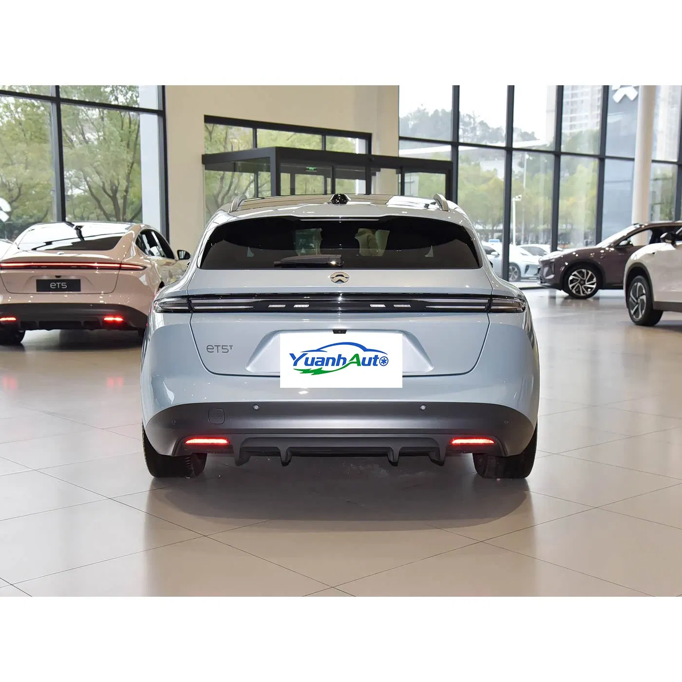 NIO ET5 vehicle photo 6