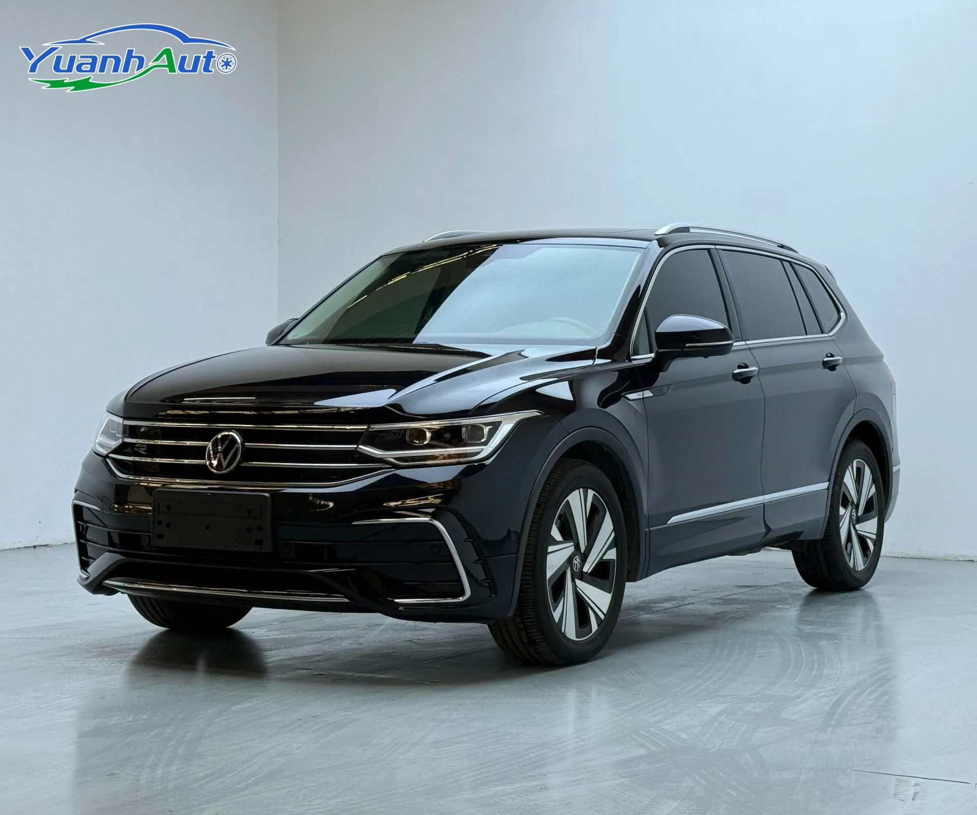 2023 Volkswagen Tiguan L Petrol SUV — source image 5