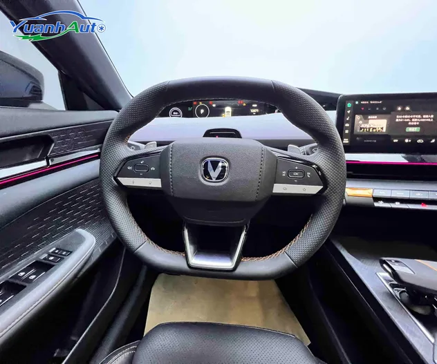2022 Changan UNI-V 1.5T Petrol — source image 14