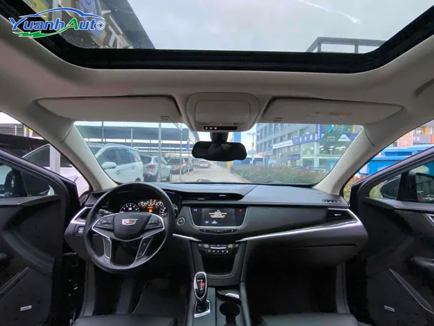 2018 Cadillac XT5 Petrol SUV — source image 18
