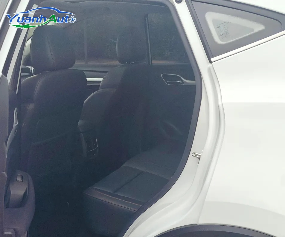 2020 MG ZS Petrol SUV — source image 16