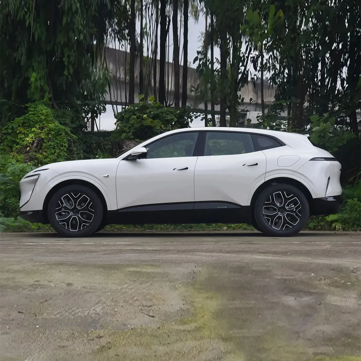 2026 AVATR 07 Hybrid — source image 9