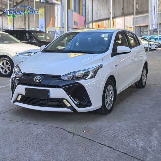 2018 Toyota Yaris vehicle photo 1