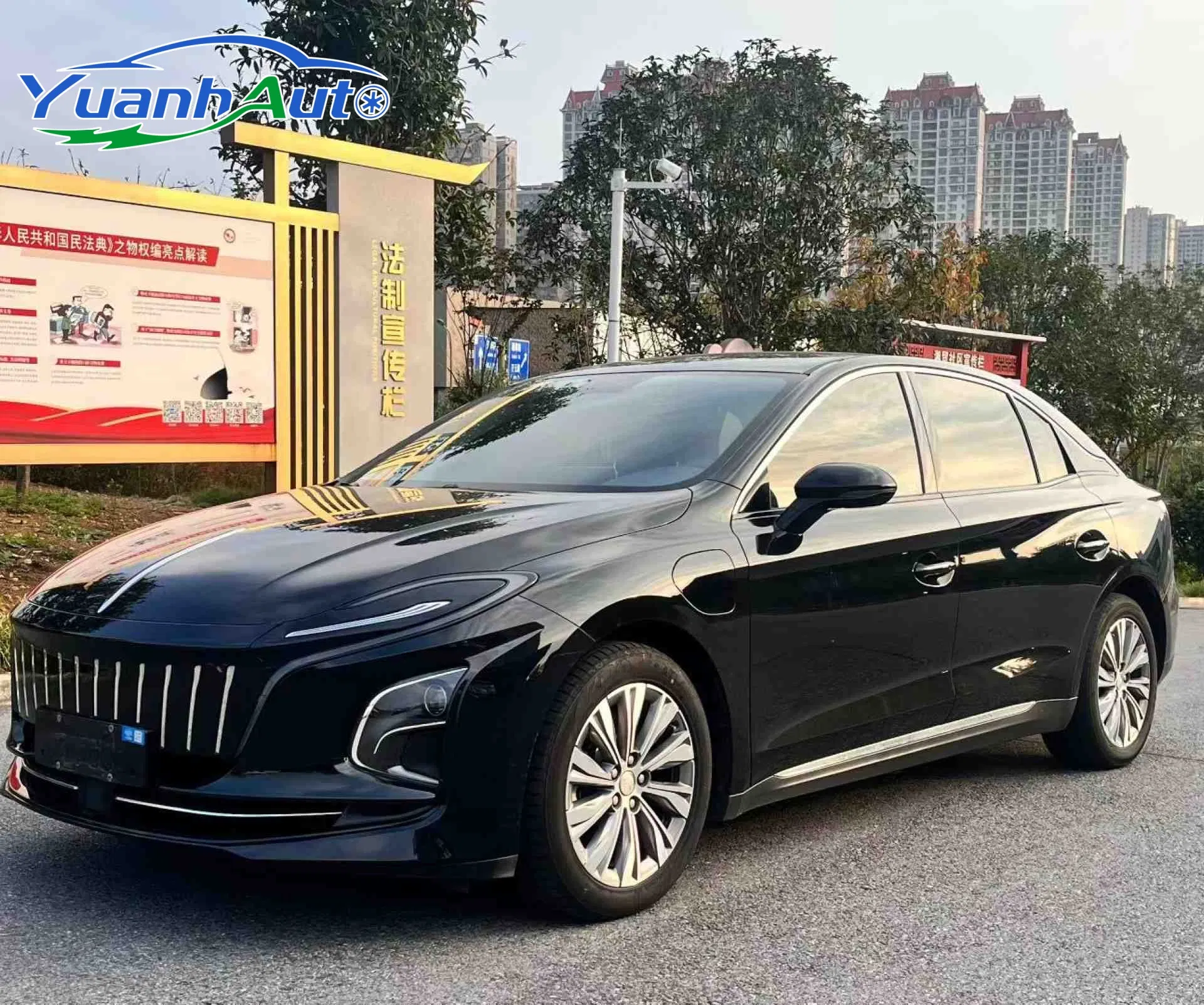 2024 Hongqi E-QM5 — source image 8