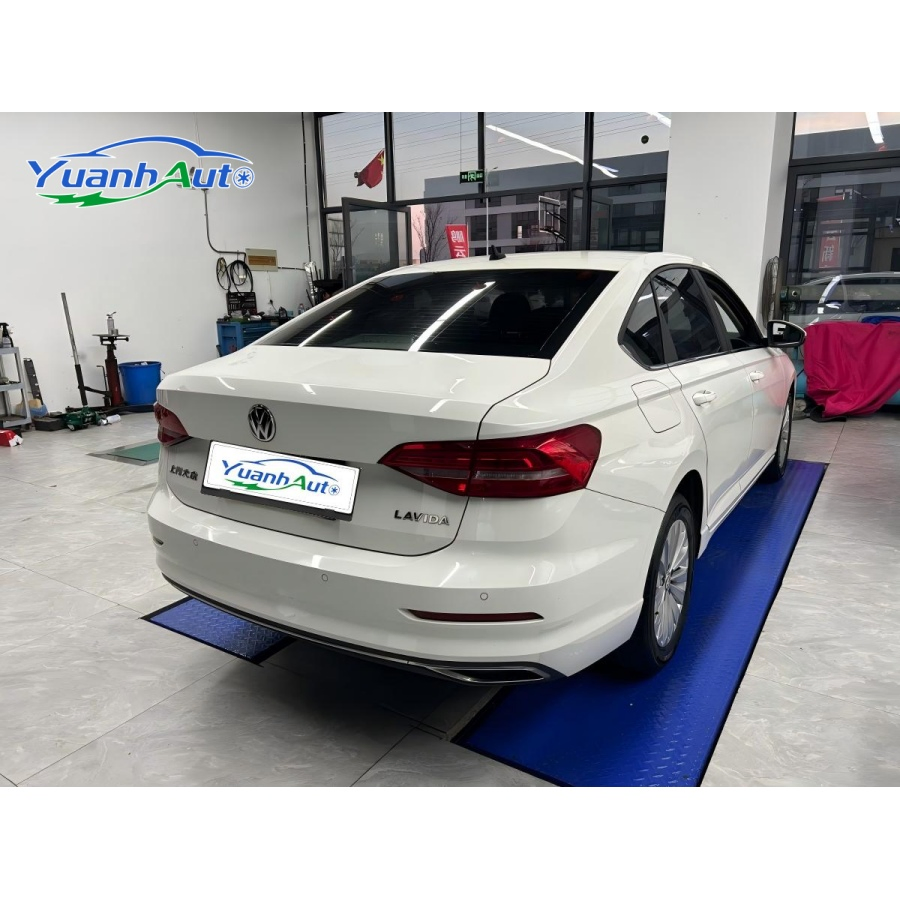 2019 Volkswagen Lavida Petrol Sedan — source image 2