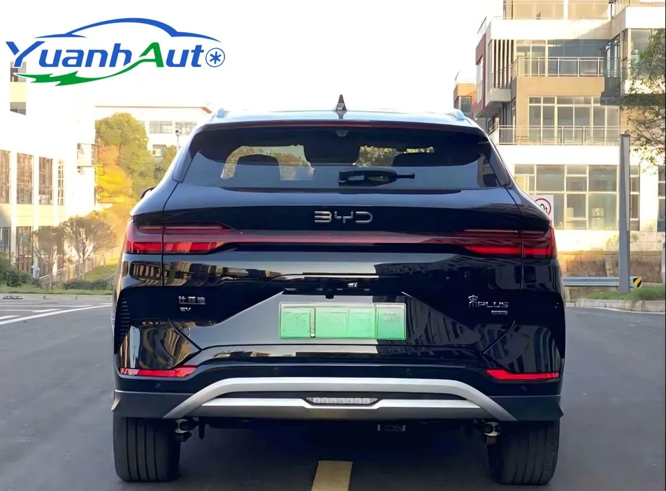 2025 BYD Song Plus Premium Electric SUV — source image 11