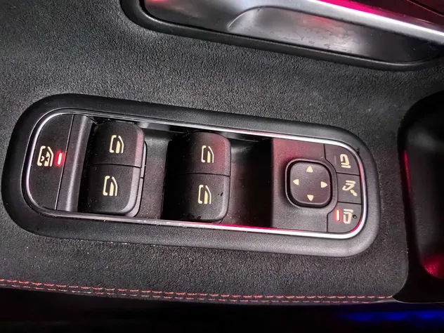 2022 Mercedes-Benz CLA Petrol — source image 19
