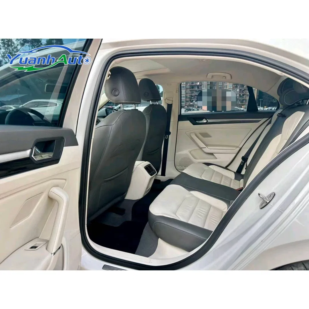 2015 Volkswagen Lamando Petrol Sedan — source image 15