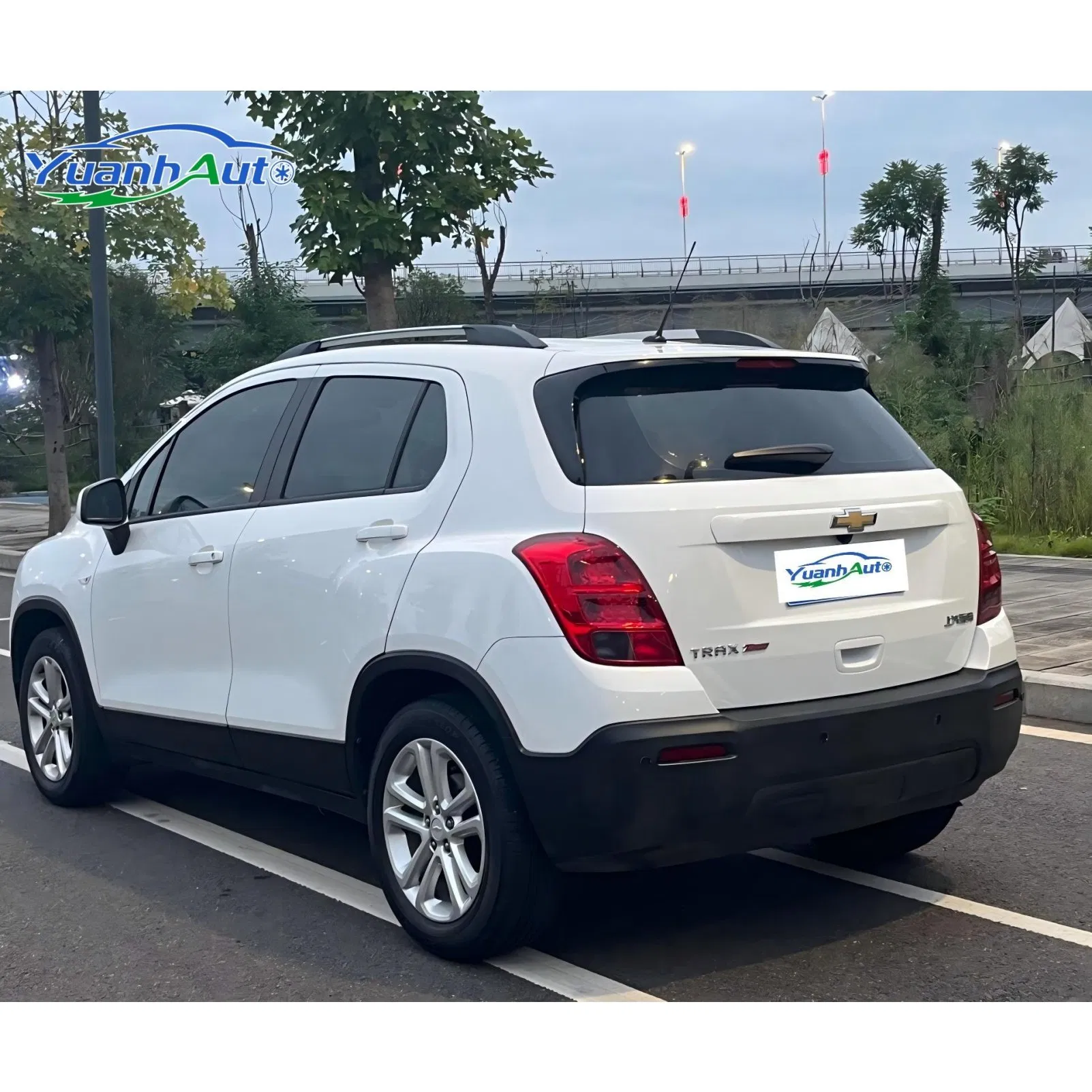 2016 Chevrolet Trax SUV — source image 3