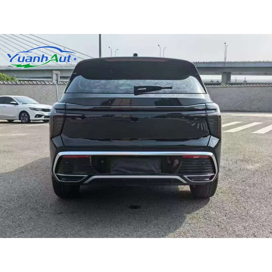 2024 Hongqi HS3 vehicle photo 6