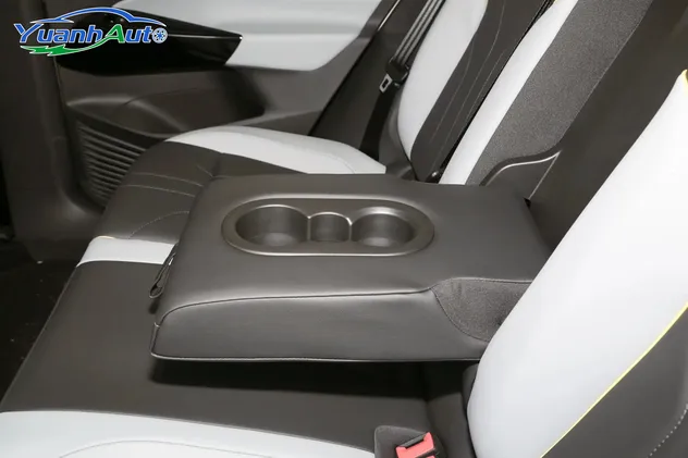 2025 Volkswagen ID.4 X Electric SUV — source image 11