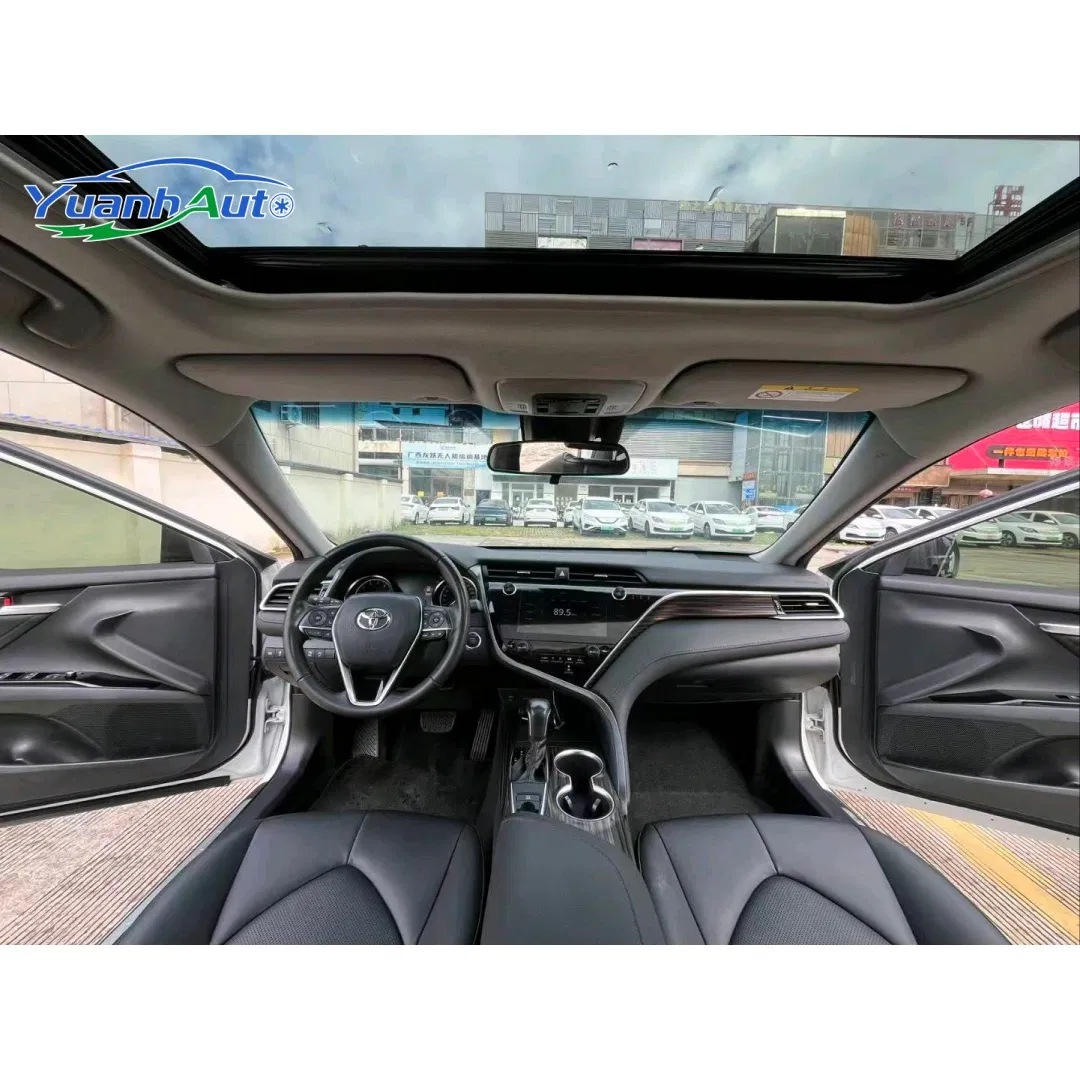 2019 Toyota Camry Petrol Sedan — source image 14