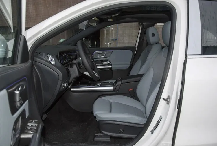 2025 Mercedes-Benz EQA 260 Electric SUV — source image 8
