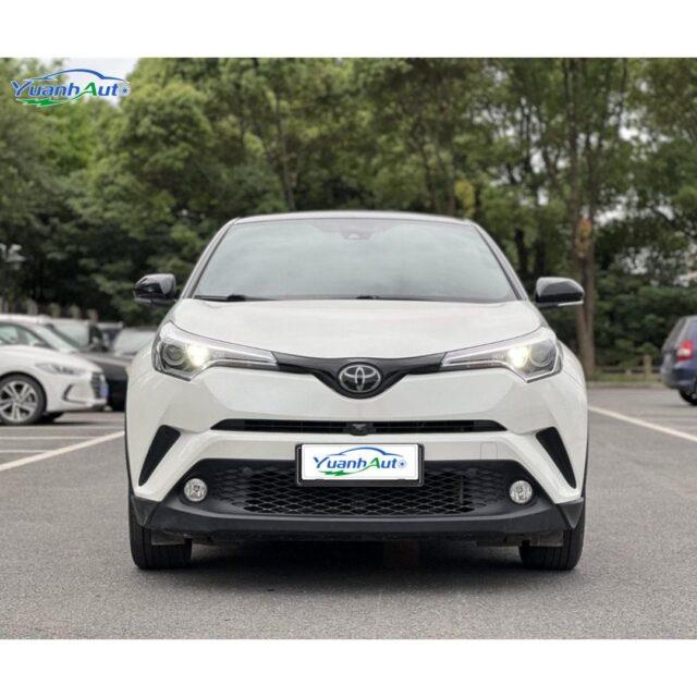 2020 Toyota C-HR vehicle photo 1