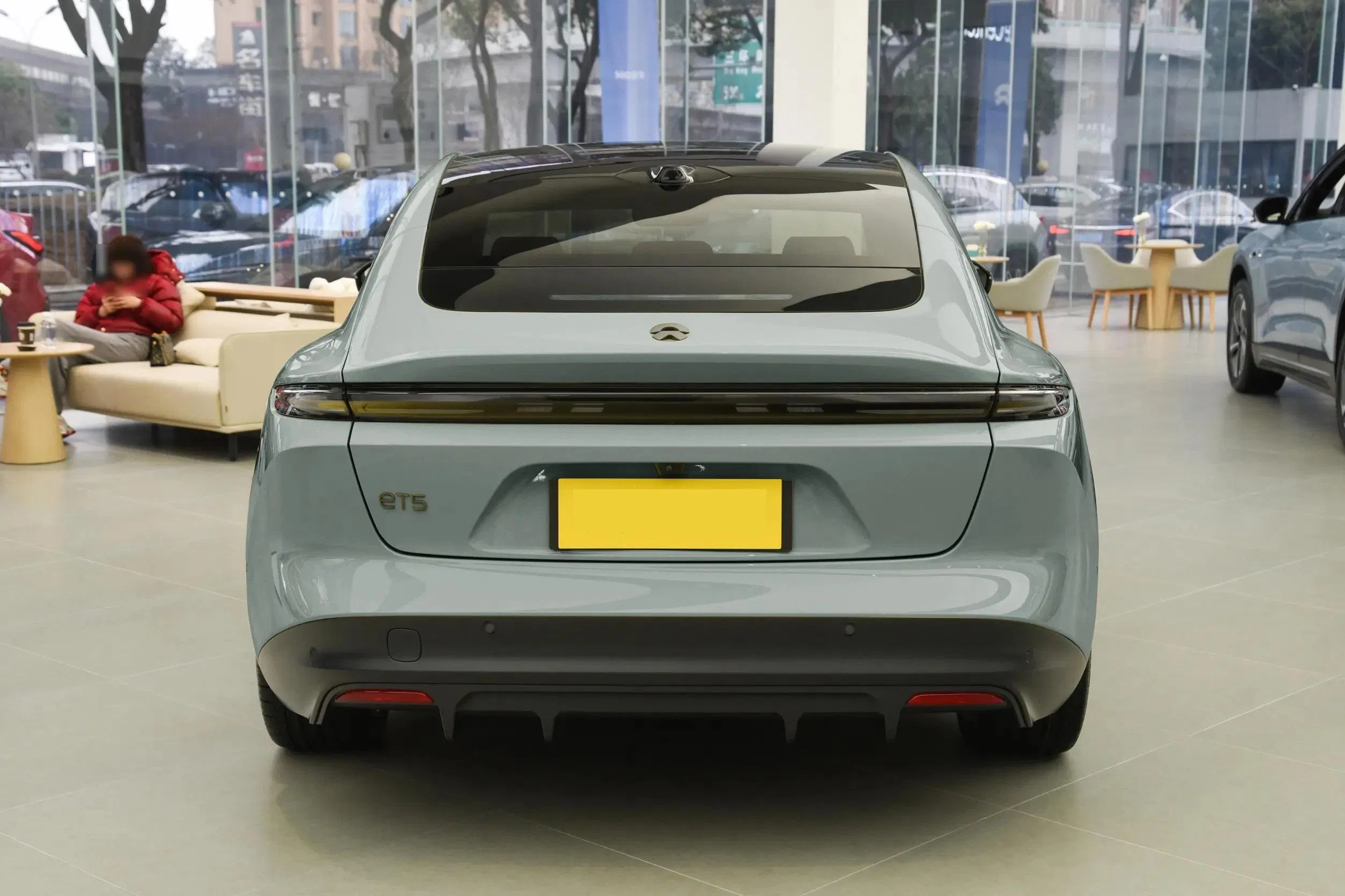NIO ET5 vehicle photo 7