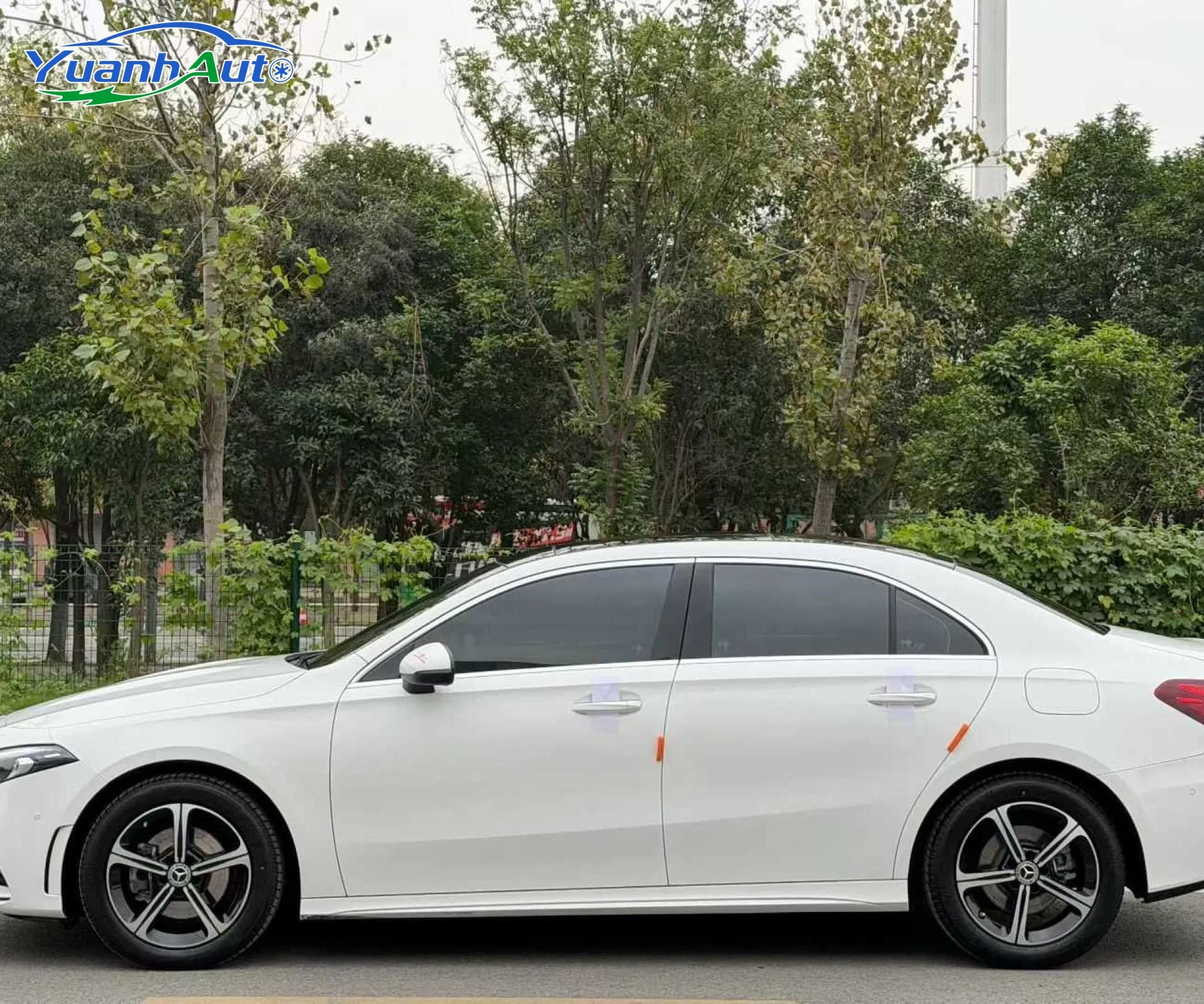 2022 Mercedes-Benz A 200 L Petrol Sedan — source image 15