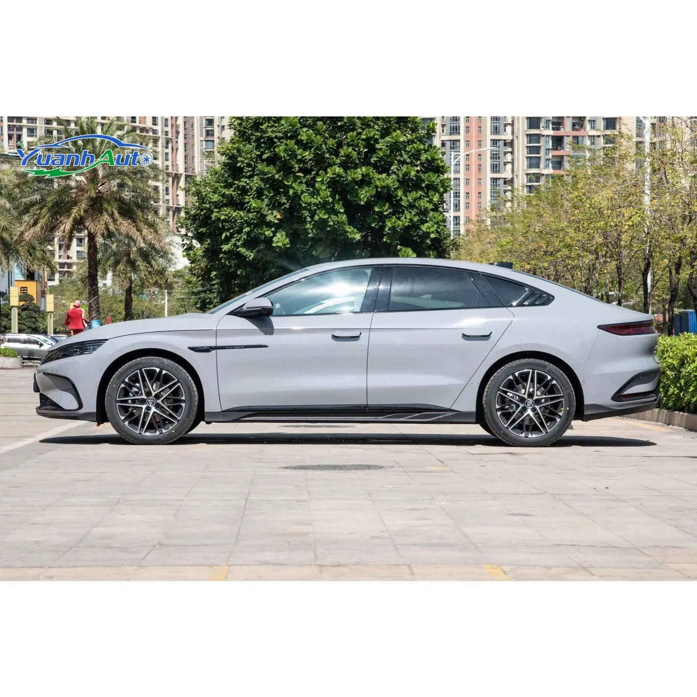 BYD Han vehicle photo 5