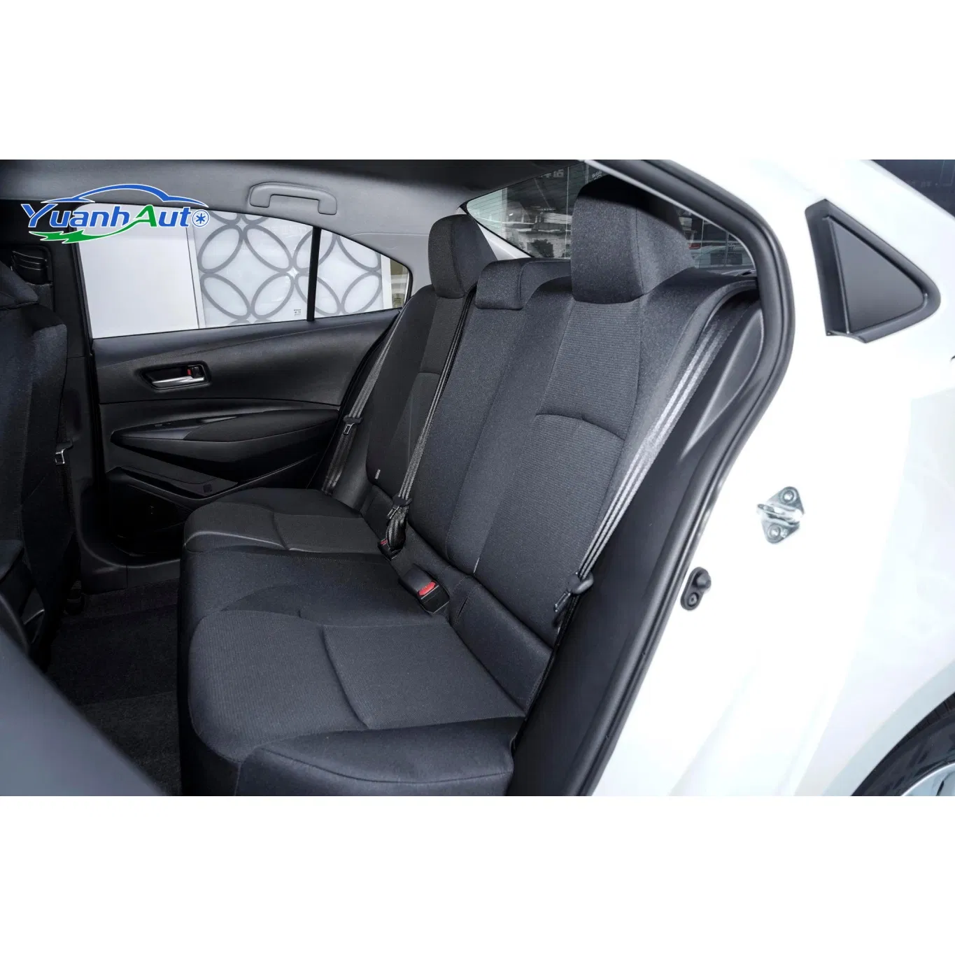 Toyota Corolla vehicle photo 7