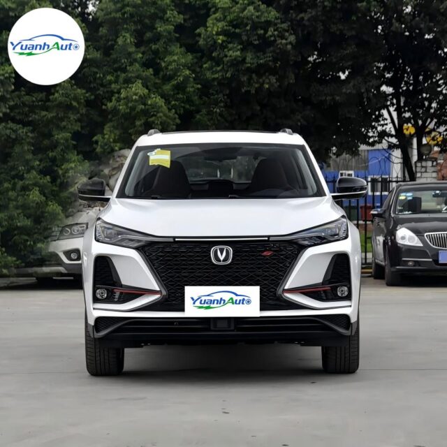 2020 Changan CS75 vehicle photo 1