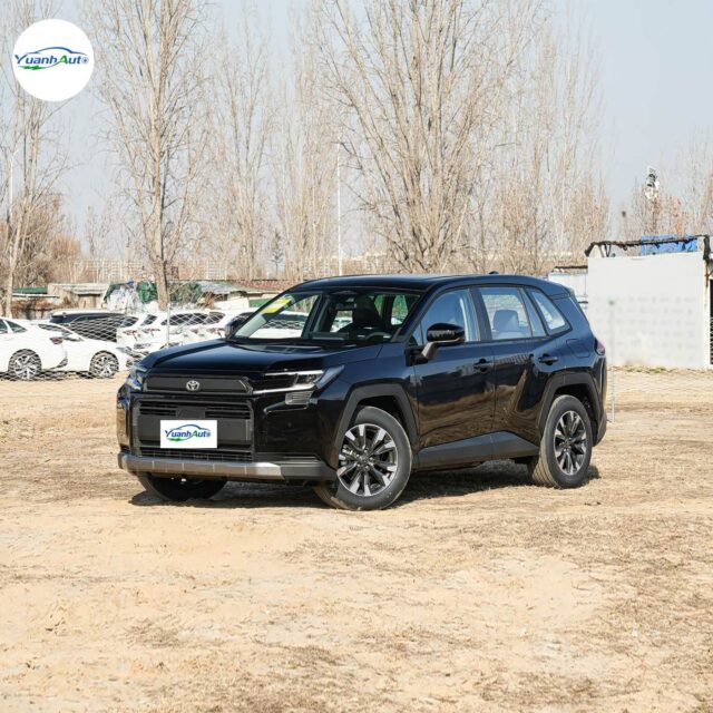 Toyota RAV4 vehicle photo 1