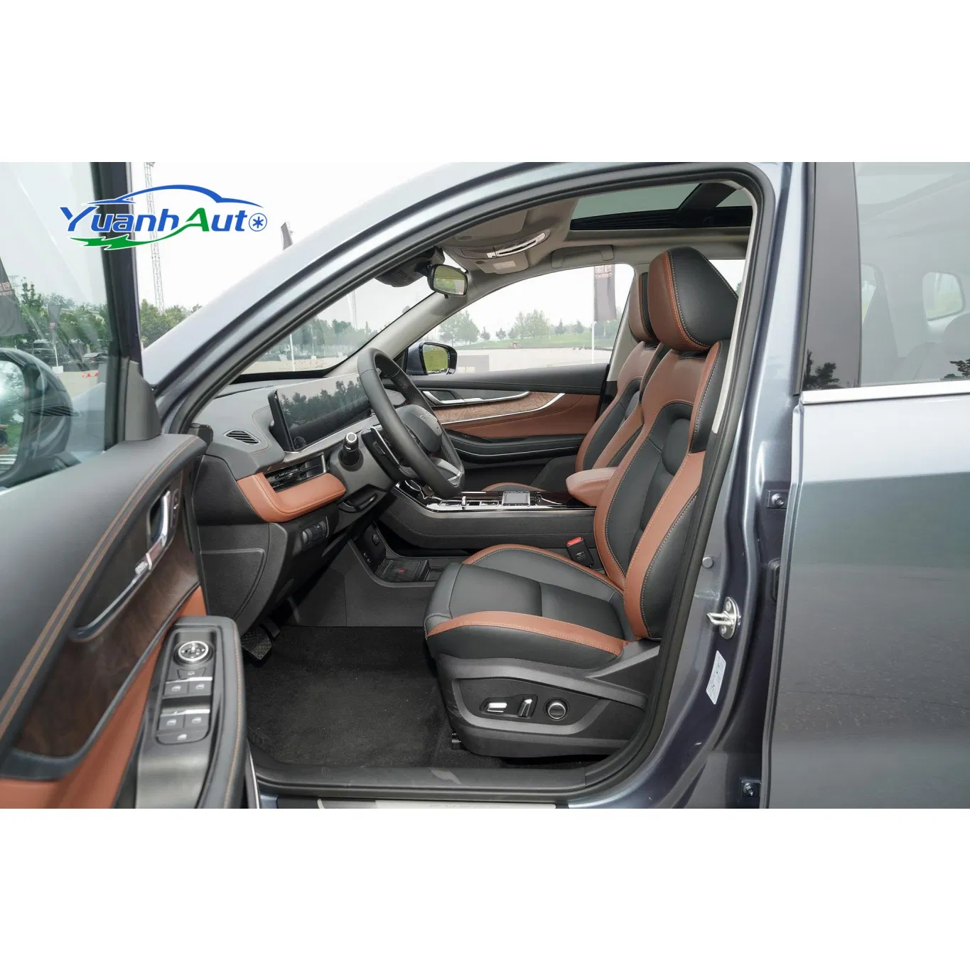 Exeed LX Petrol SUV — source image 14