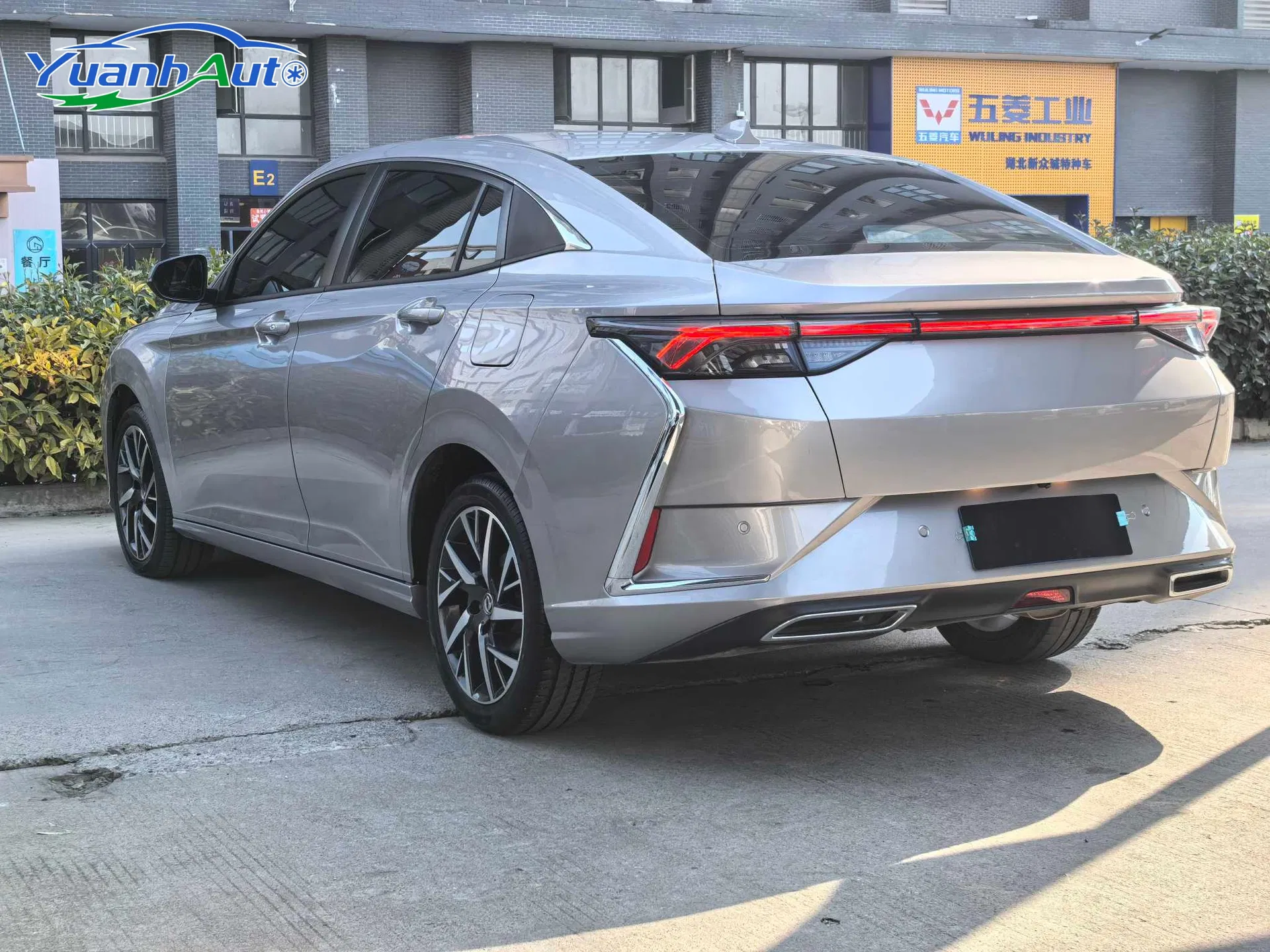 2020 Dongfeng AEOLUS Petrol Sedan — source image 14